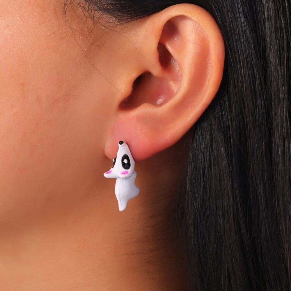 πΆ Adorable Cartoon Doggie Dog Puppy Stud Earrings πΆ - Picture 1 of 5